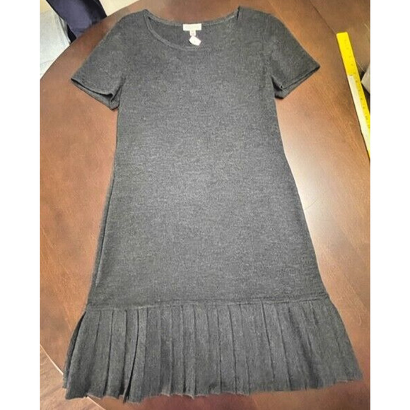 St. John Sport Pleated Hem Dress Grey Wool-Blend SZ Medium M Short Sleeve Shift - Picture 1 of 8